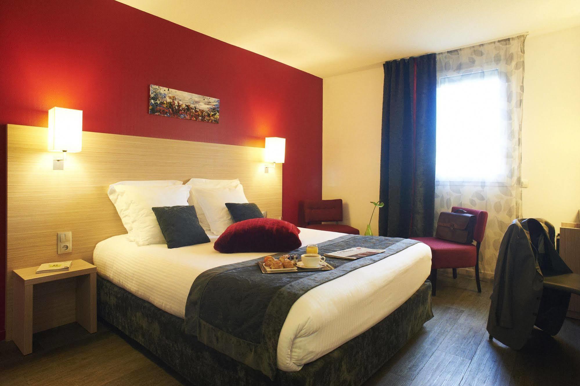 Hotel Restaurant Du Parc Saumur Logis Elegance Экстерьер фото