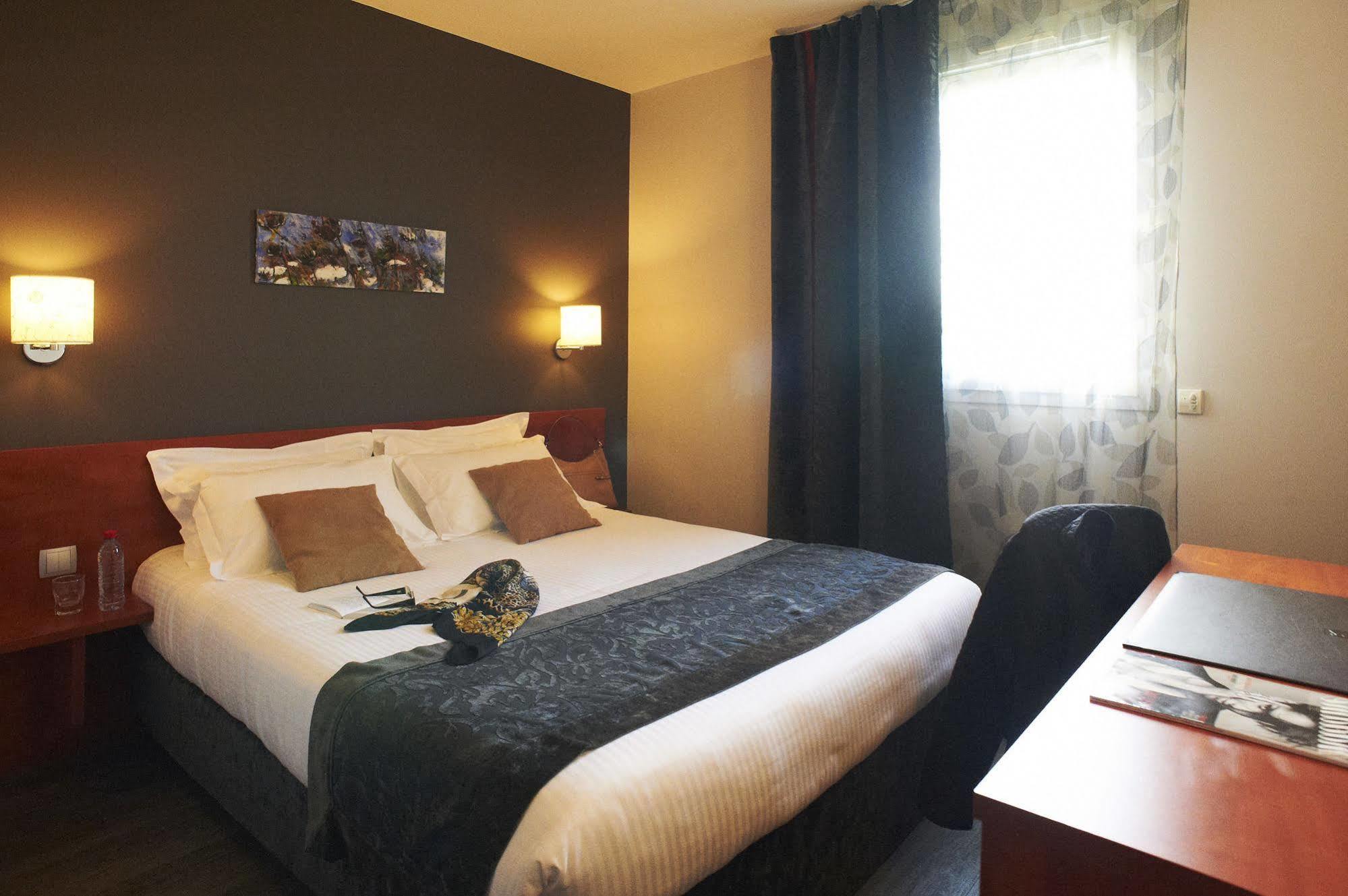 Hotel Restaurant Du Parc Saumur Logis Elegance Экстерьер фото